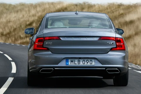 Volvo S90 D3 Kinetic 2016 view 5