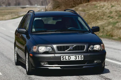 Volvo V40 1.6 Polar 2003 view 5