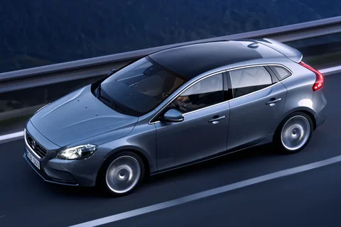 Volvo V40 D2 Kinetic 2015 view 2