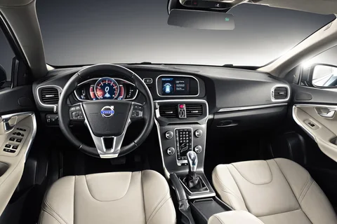 Volvo V40 D2 Kinetic 2015 view 11
