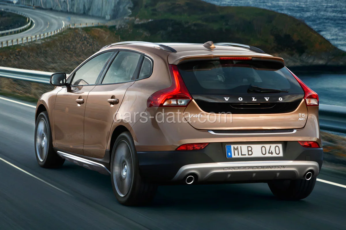 Volvo V40 Cross Country D3 2013 front view