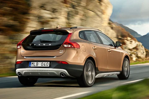 Volvo V40 Cross Country D2 2013 view 4