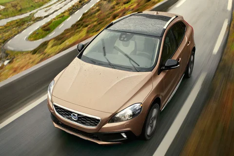 Volvo V40 Cross Country D2 2013 view 6
