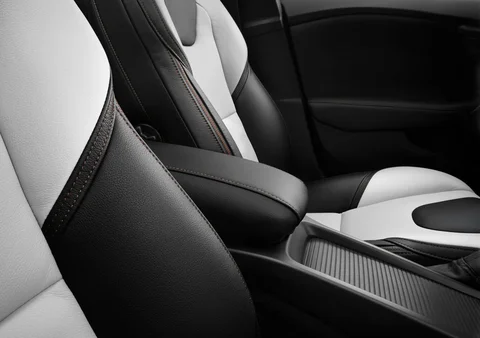 Volvo V40 Cross Country D2 2013 view 12