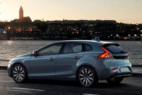 Volvo V40 T3 Dynamic Edition 2018 view 5