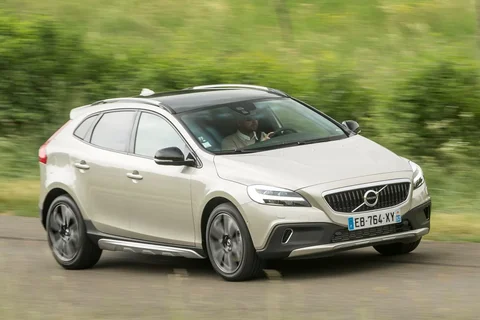 Volvo V40 Cross Country D3 Dynamic Edition 2018 view 12
