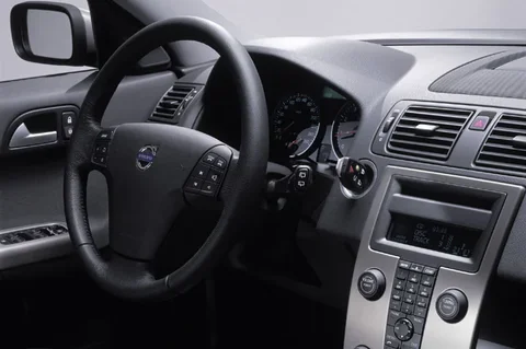 Volvo V50 1.8 Kinetic 2004 view 9