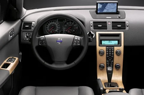 Volvo V50 2.4i Kinetic 2007 view 5