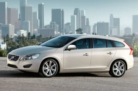 Volvo V60 D3 Summum 2010 view 10