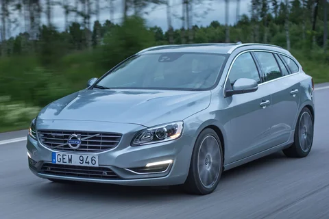 Volvo V60 D5 Polar+ 2017 view 10