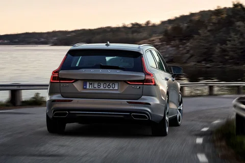 Volvo V60 B3 Business Pro 2020 view 4