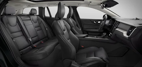 Volvo V60 Cross Country D4 AWD 2019 view 9