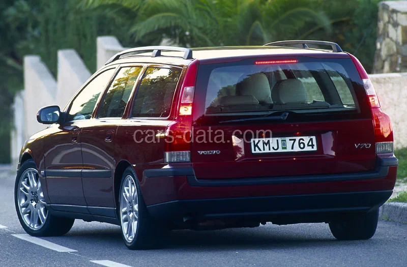 Volvo V70 2.5 D 2000 front view
