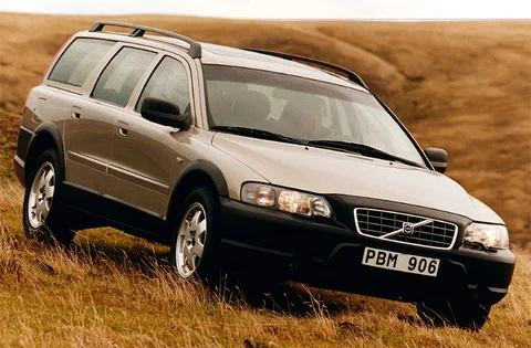 Volvo V70 Cross Country 2.4 T 2000 view 2