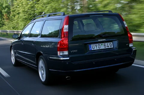 Volvo V70 D5 Summum 2005 view 4