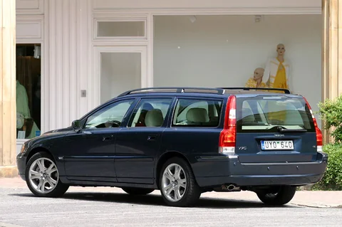 Volvo V70 D5 Summum 2005 view 7