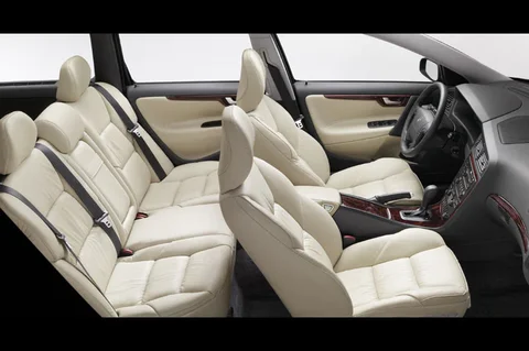 Volvo V70 D5 Summum 2005 view 9