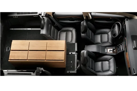 Volvo V70 2.4D Limited Edition 2009 view 12