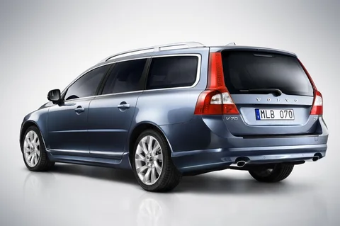Volvo V70 D5 R-Design 2012 view 4