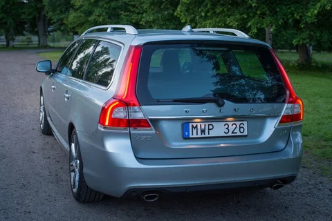 Volvo V70 T5 Summum 2013 view 10