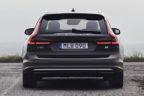 Volvo V90 B4 Plus 2022 view 7