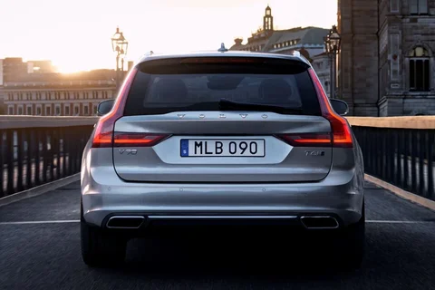 Volvo V90 T5 Momentum Pro 2019 view 9