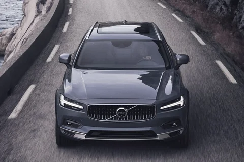 Volvo V90 Cross Country B6 AWD Pro 2020 view 3
