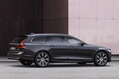 Volvo V90 B4 Plus 2022 view 4