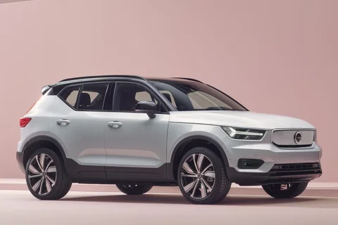 Volvo XC40 Recharge P8 AWD 2020 view 3