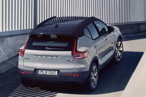 Volvo XC40 Recharge P8 AWD 2020 view 9