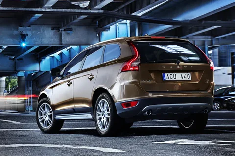 Volvo XC60 D3 Summum 2010 view 5