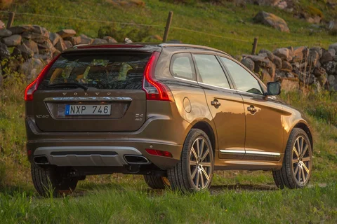 Volvo XC60 T5 Ocean Race 2014 view 7