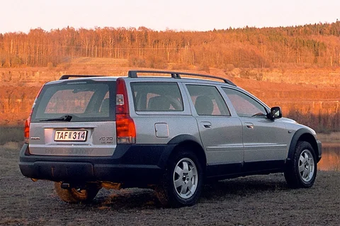 Volvo XC70 2.4 D5 AWD 2004 view 7