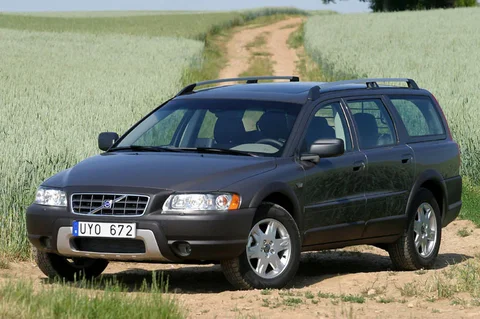 Volvo XC70 2.4 D5 AWD 2005 view 6