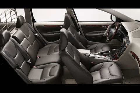 Volvo XC70 2.4 D5 AWD 2005 view 9