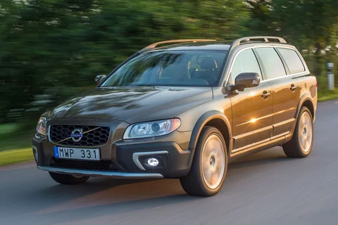 Volvo XC70 T5 Polar+ 2016 view 4