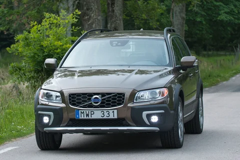 Volvo XC70 T5 Polar+ 2016 view 12