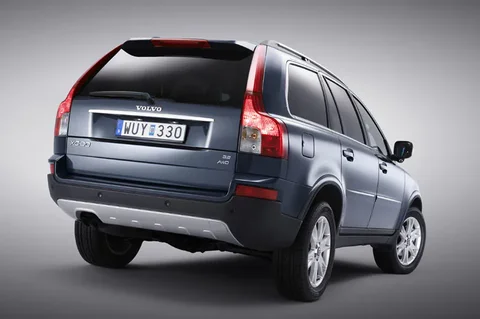 Volvo XC90 D3 Momentum 2010 view 6