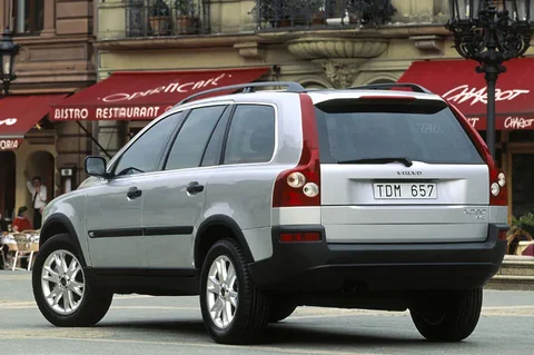 Volvo XC90 D5 Summum 2005 view 2