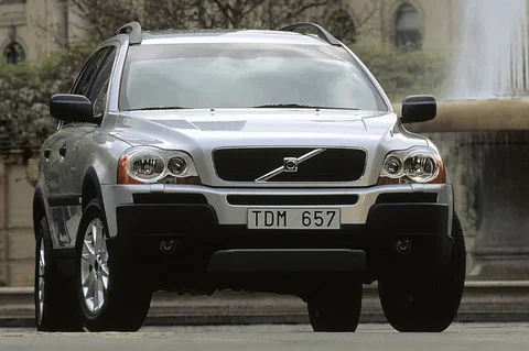 Volvo XC90 D5 Summum 2005 view 3