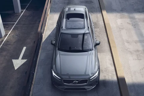 Volvo XC90 T5 AWD R-Design 2019 view 5