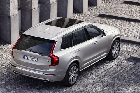 Volvo XC90 T5 AWD R-Design 2019 view 10