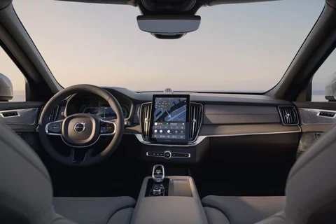 Volvo XC90 T8 Plug-in Hybrid AWD Plus 2024 view 12