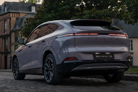 XPeng G6 RWD Long Range 2025 view 8