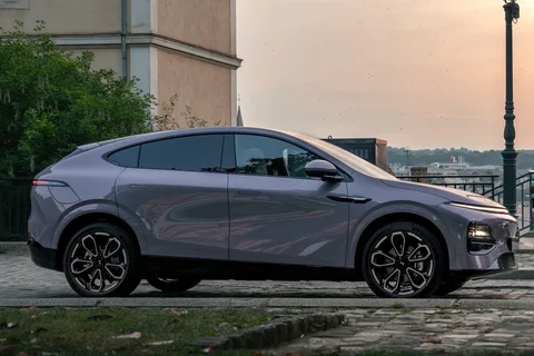 XPeng G6 RWD Long Range 2025 view 9