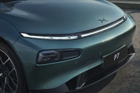 XPeng P7 RWD Long Range 2023 view 9