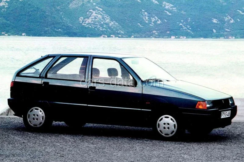 Yugo Sana 1.3 EFi 1991 front view