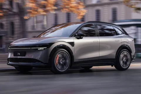 Zeekr 7X Long Range RWD 2024 view 11